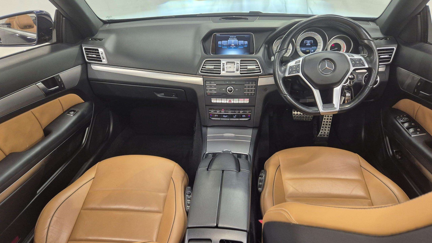 Used Mercedes-Benz E Class 2016 for sale - 76718093: Photo 17