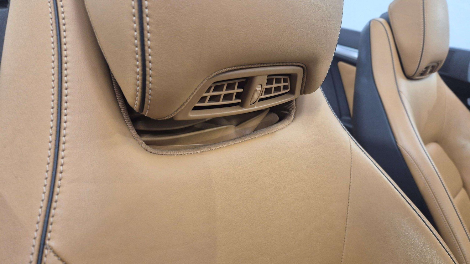 Used Mercedes-Benz E Class 2016 for sale - 76718093: Photo 19