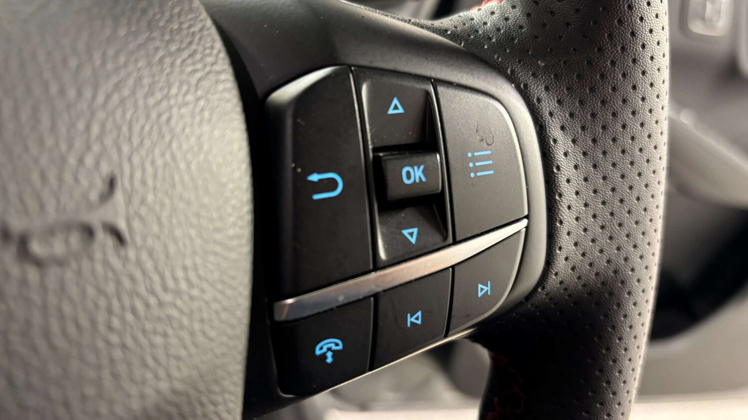 Used Ford Kuga 2024 for sale - 76705210: Photo 24