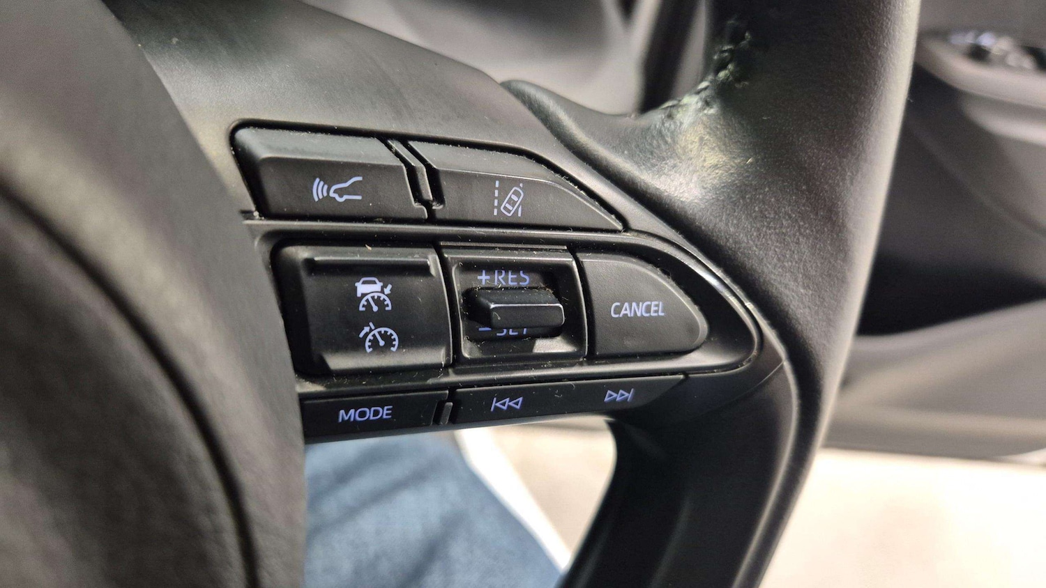 Used Toyota Yaris Cross 2022 for sale - 75993893: Photo 23