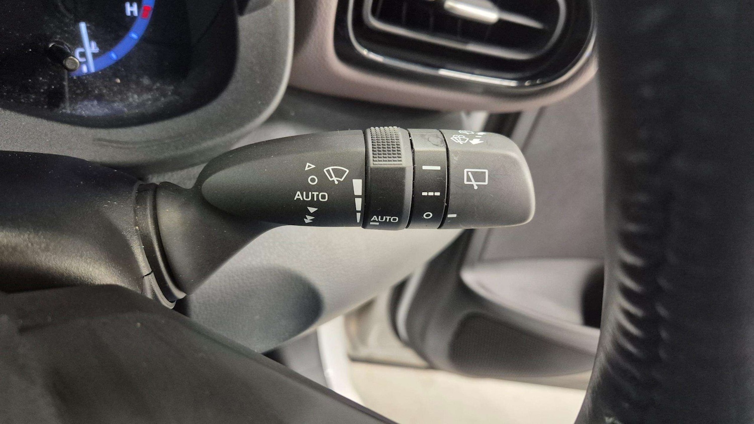 Used Toyota Yaris Cross 2022 for sale - 75993893: Photo 24