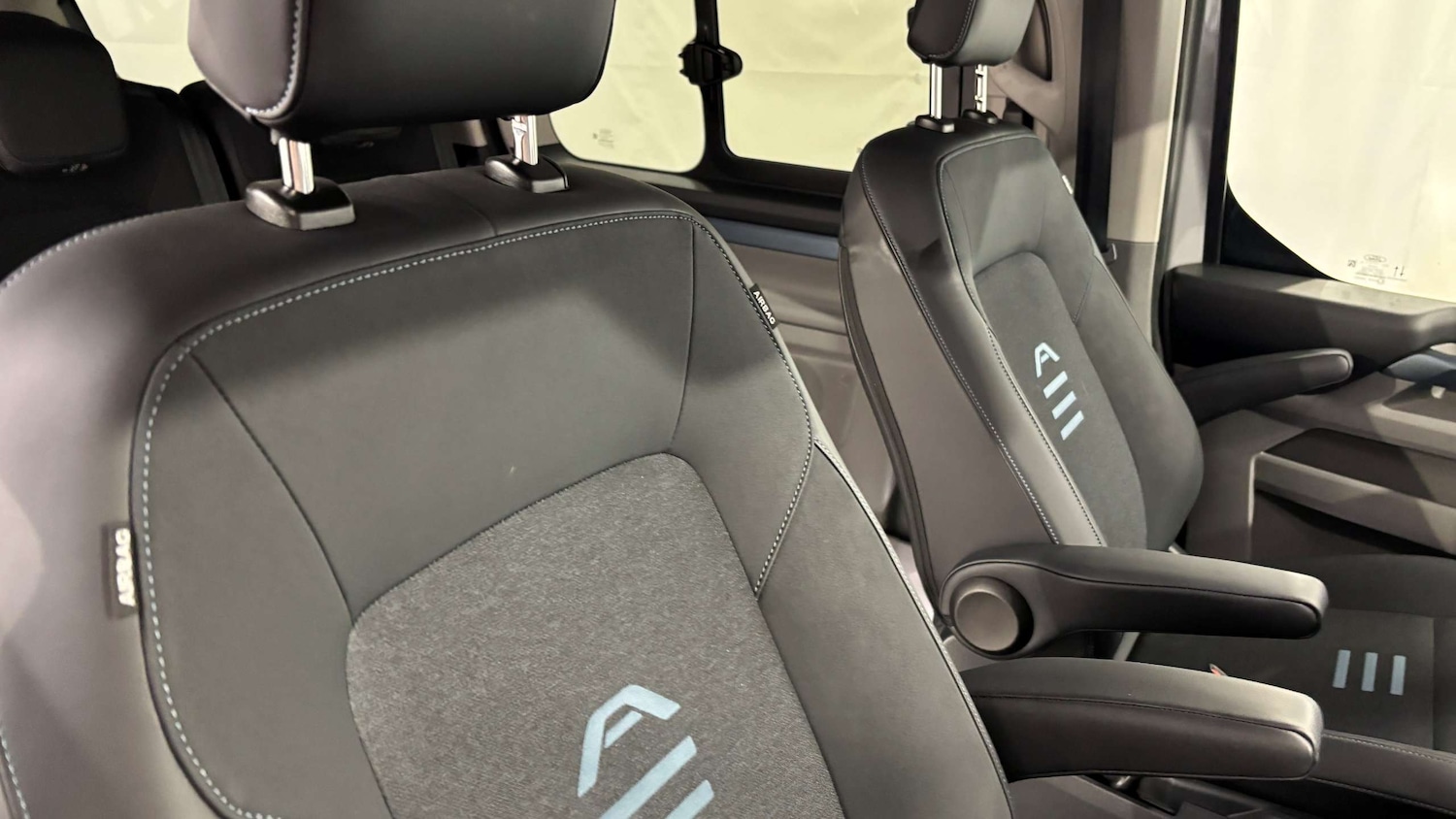 Used Ford Tourneo Custom 2025 for sale - 77842326: Photo 12