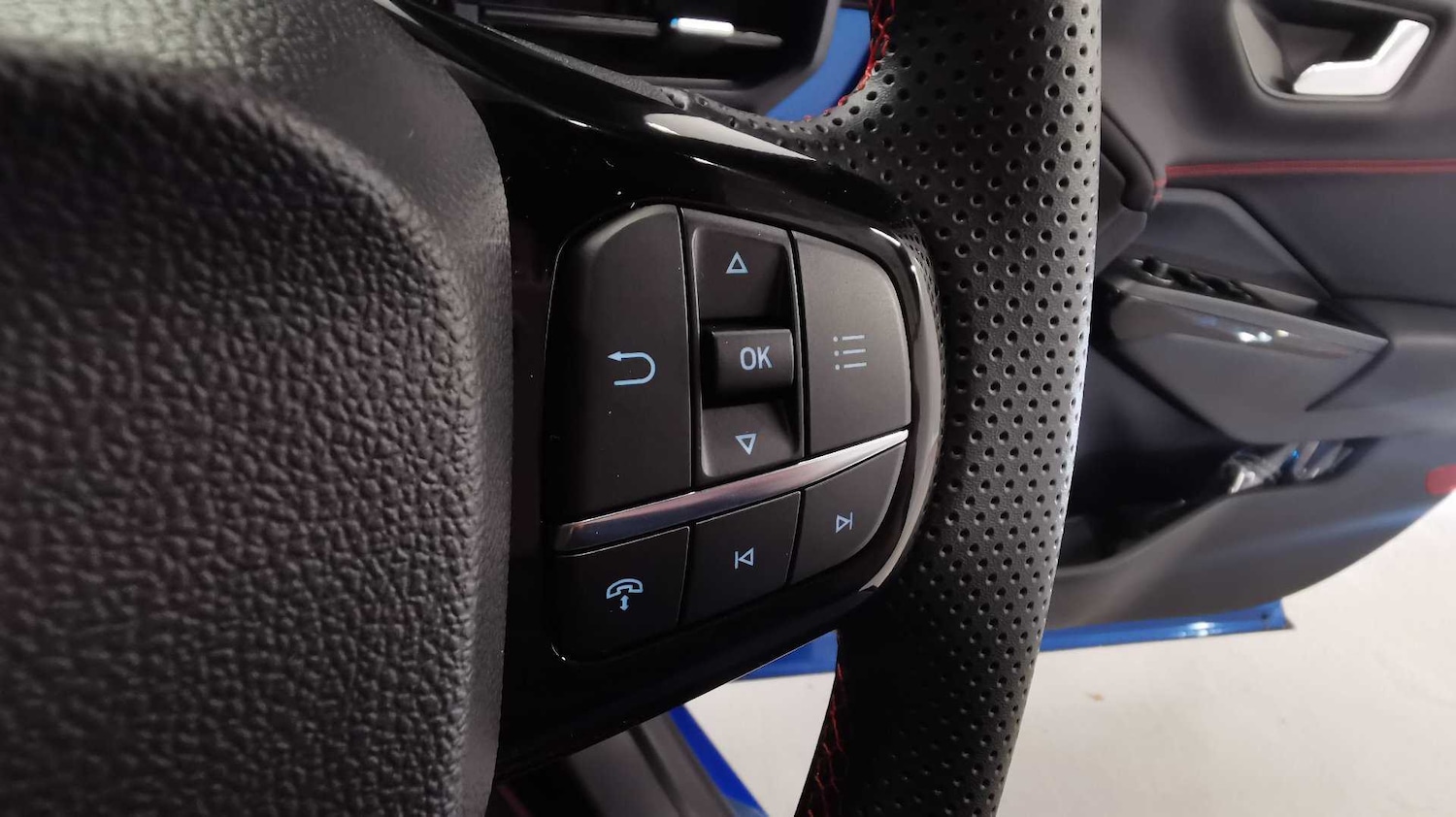 Used Ford Puma 2024 for sale - 76576065: Photo 25