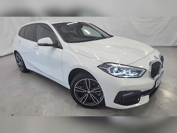 2022 - 120d Sport 5dr Step Auto [Live Cockpit Pro]