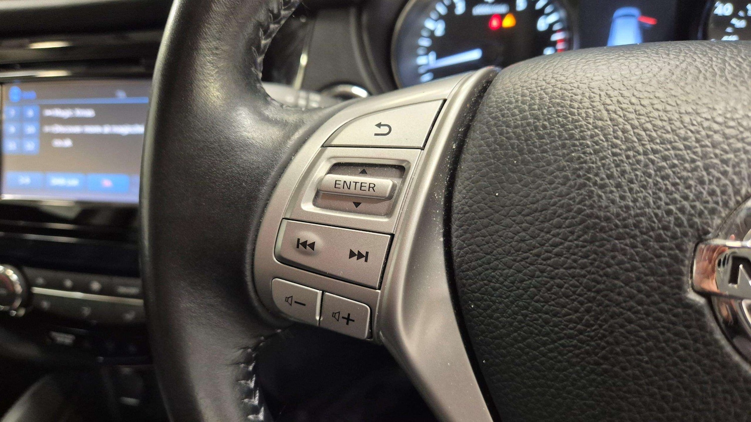 Used Nissan Qashqai 2016 for sale - 76170063: Photo 23