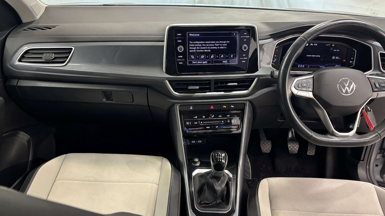 Used Volkswagen T-Roc 2022 for sale - 76916012: Photo 17