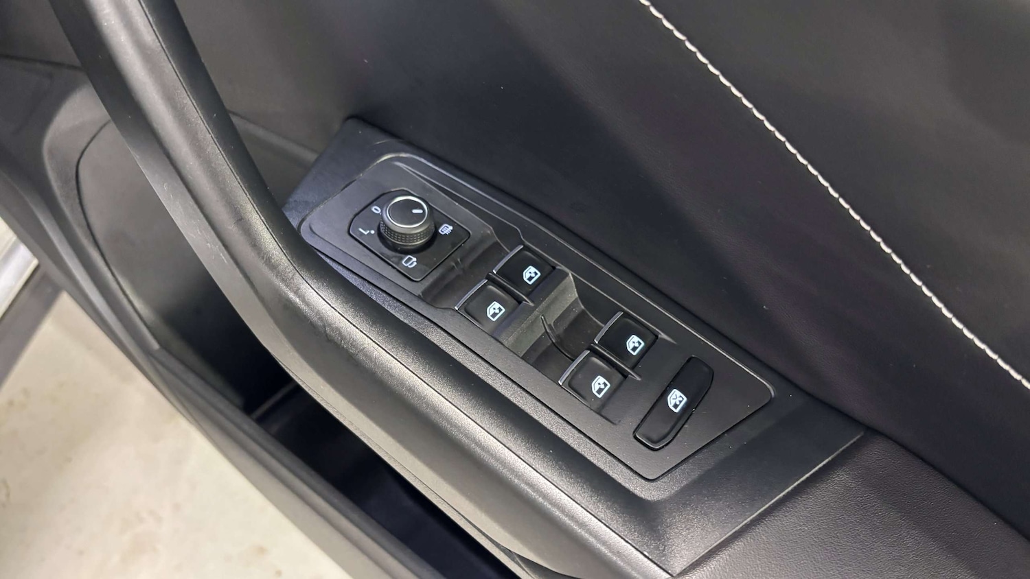 Used Volkswagen T-Roc 2022 for sale - 76916012: Photo 19