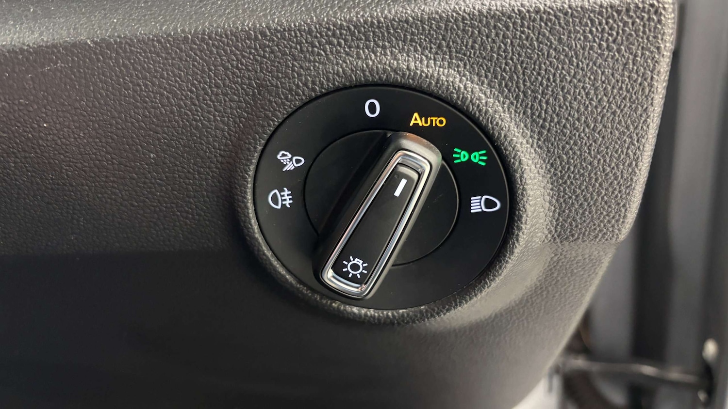 Used Volkswagen T-Roc 2022 for sale - 76916012: Photo 20