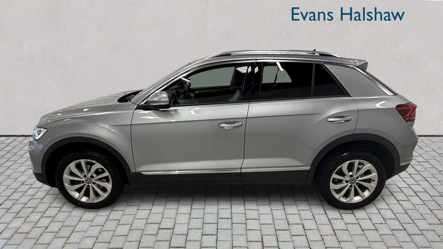 Used Volkswagen T-Roc 2022 for sale - 76916012: Photo 7