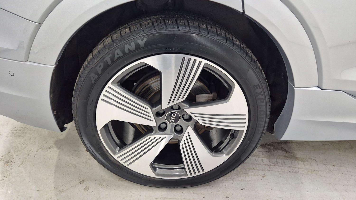 Used Audi e-tron 2021 for sale - 76610582: Photo 11