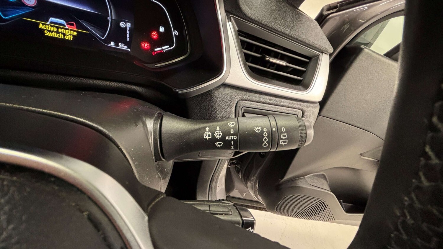 Used Renault Captur 2022 for sale - 76916193: Photo 25