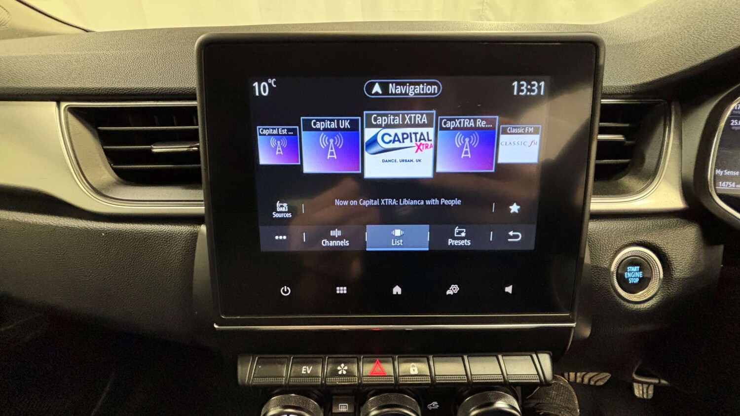 Used Renault Captur 2022 for sale - 76916193: Photo 29