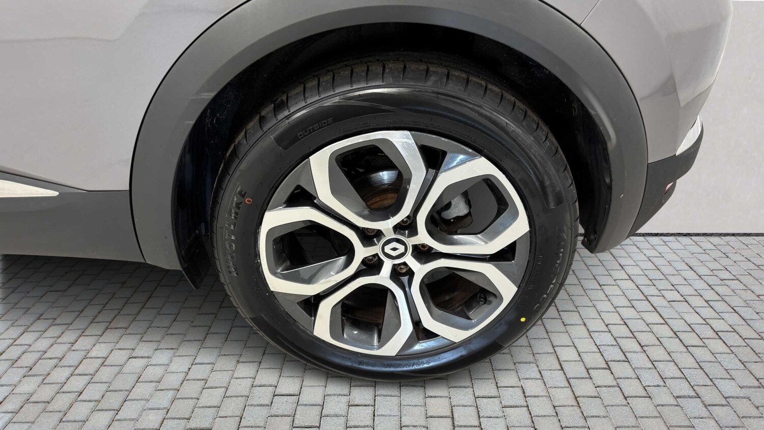 Used Renault Captur 2022 for sale - 76916193: Photo 8