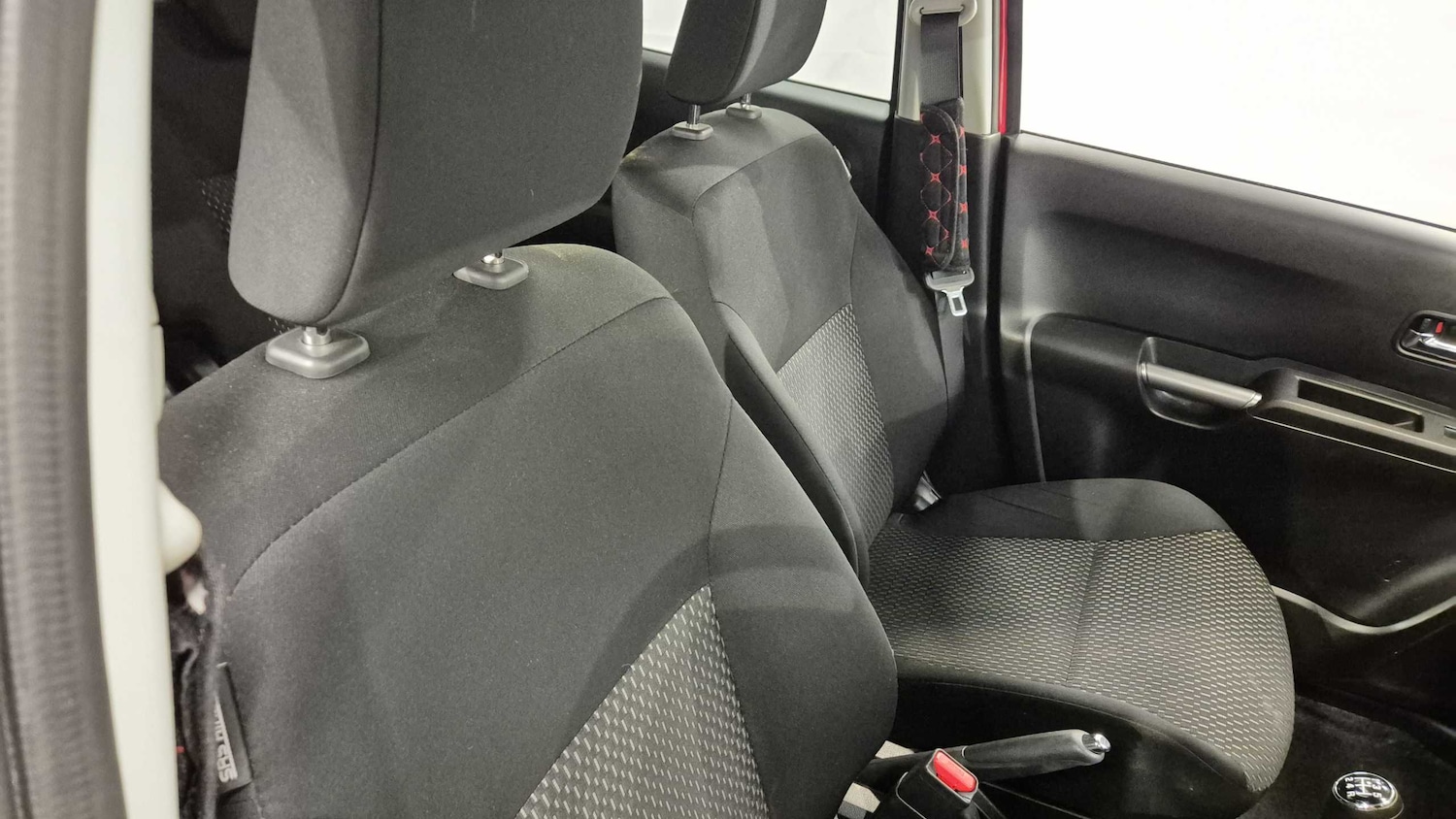 Used Suzuki Ignis 2023 for sale - 76141714: Photo 30