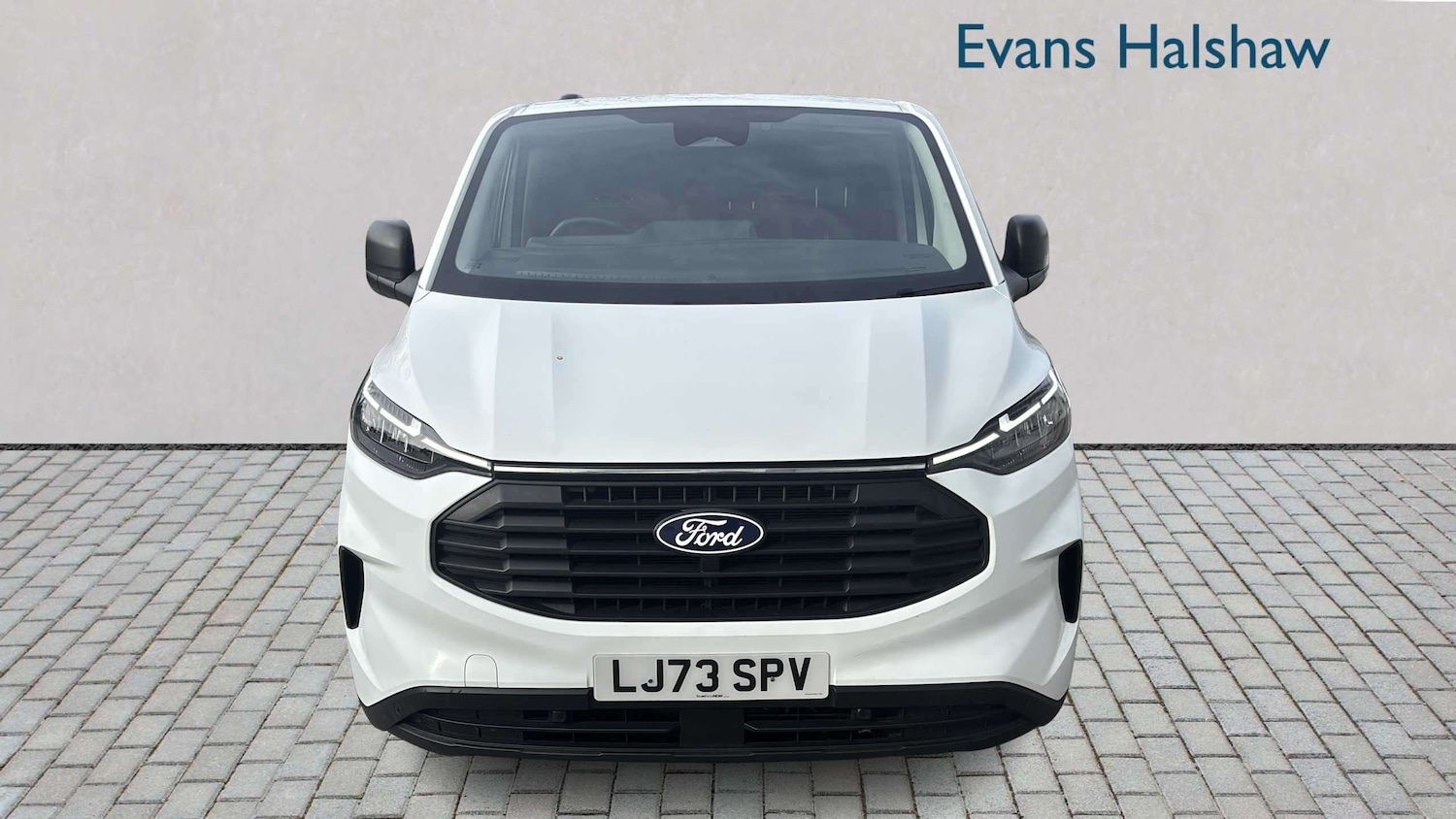 Used Ford Transit Custom 2024 for sale - 77972542: Photo 2