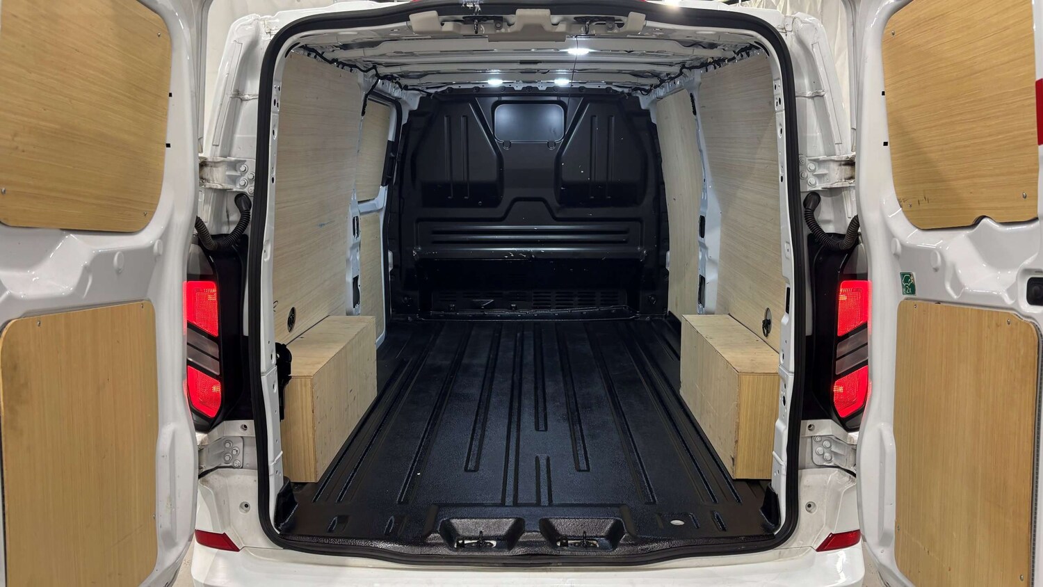 Used Ford Transit Custom 2025 for sale - 77443539: Photo 12