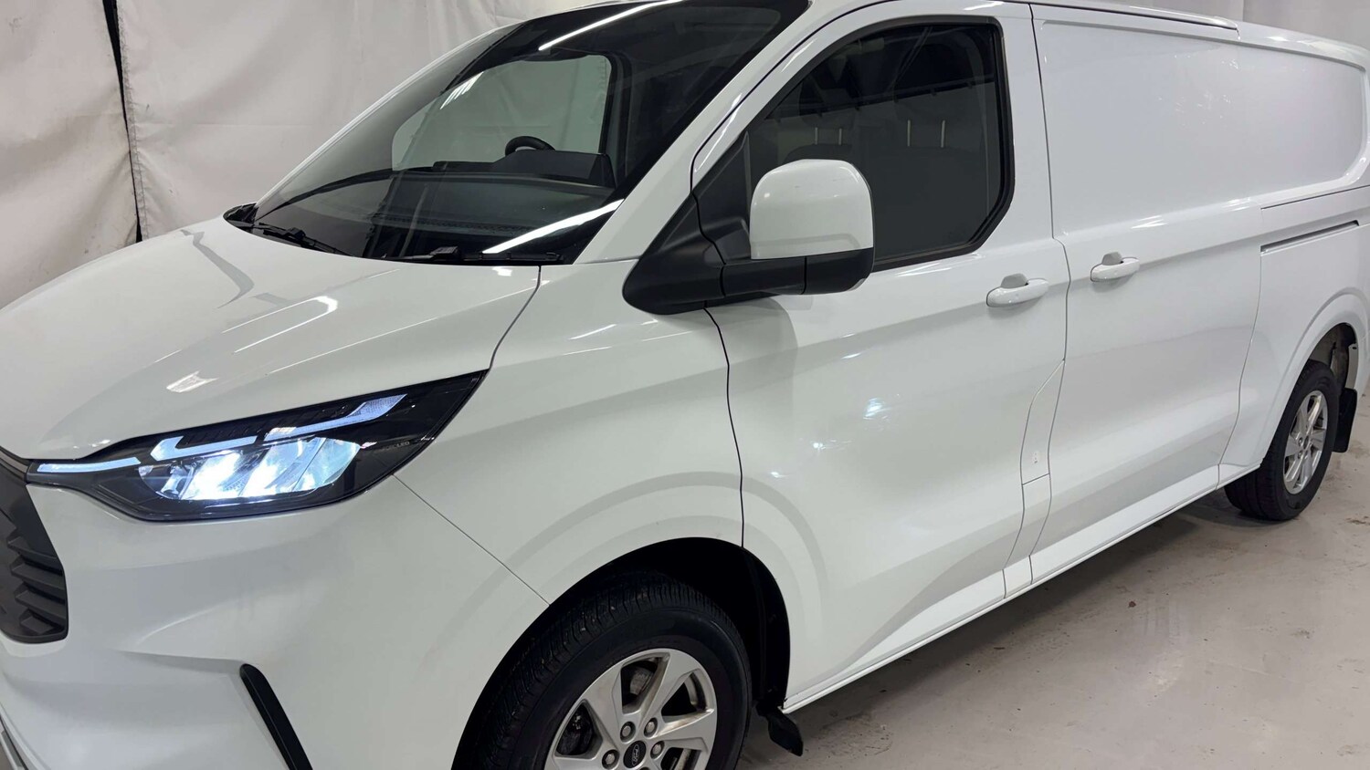 Used Ford Transit Custom 2025 for sale - 77443539: Photo 32