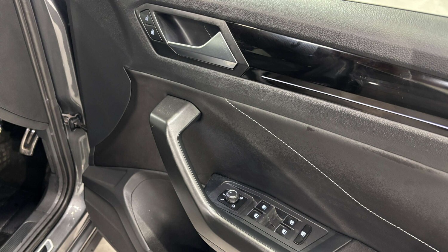 Used Volkswagen T-Roc 2022 for sale - 76915992: Photo 13