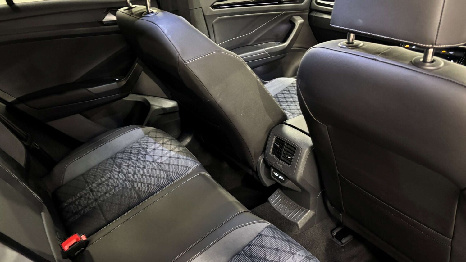 Used Volkswagen T-Roc 2022 for sale - 76915992: Photo 20