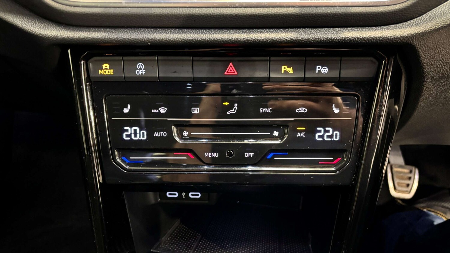 Used Volkswagen T-Roc 2022 for sale - 76915992: Photo 22