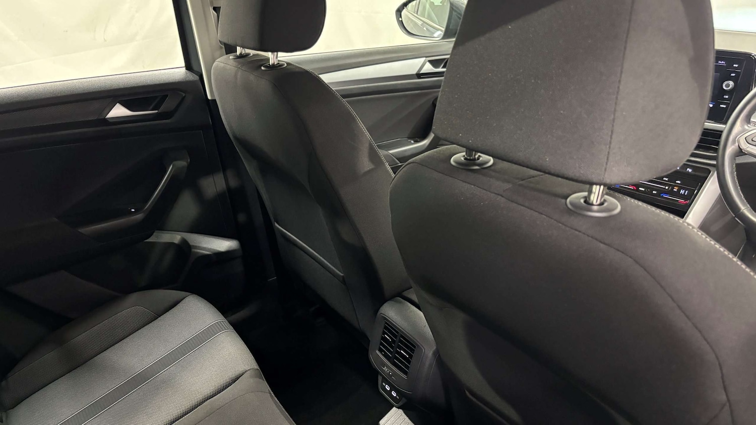 Used Volkswagen T-Roc 2022 for sale - 76889682: Photo 16