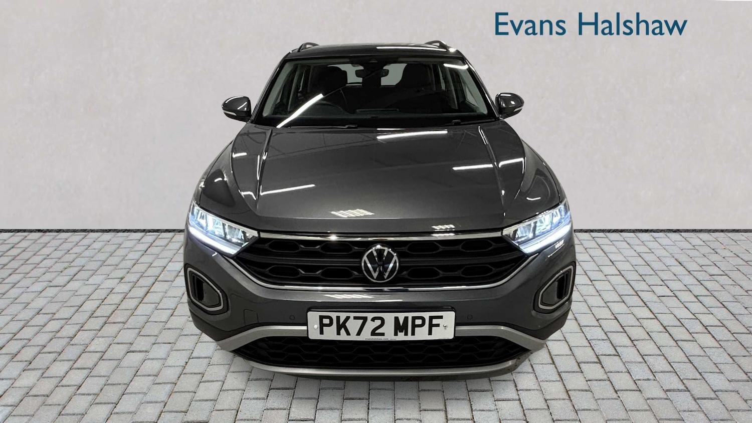 Used Volkswagen T-Roc 2022 for sale - 76889682: Photo 5