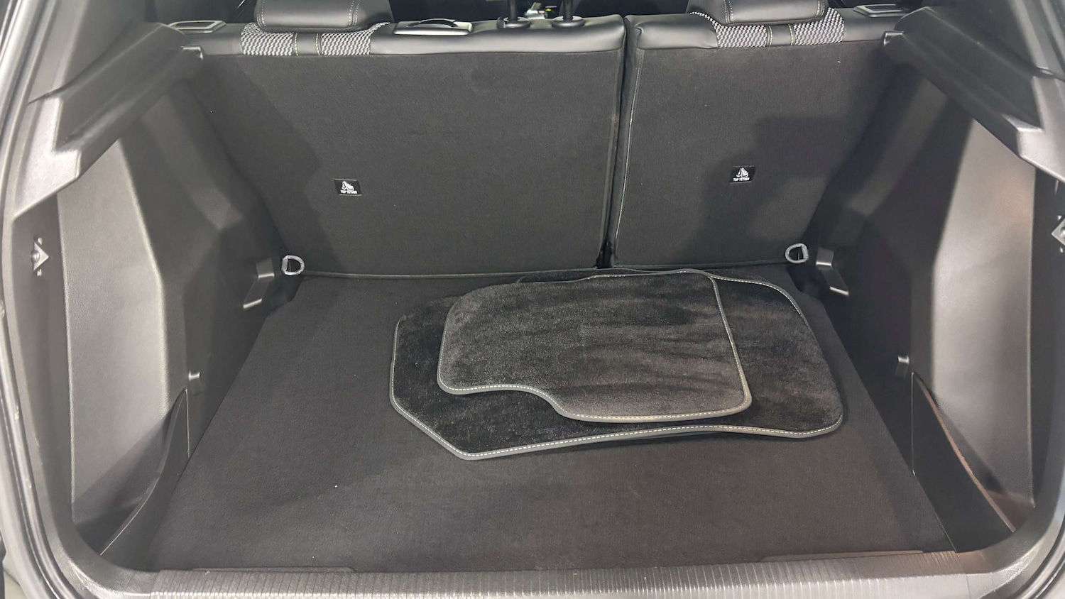 Used Peugeot 2008 2024 for sale - 77553237: Photo 12