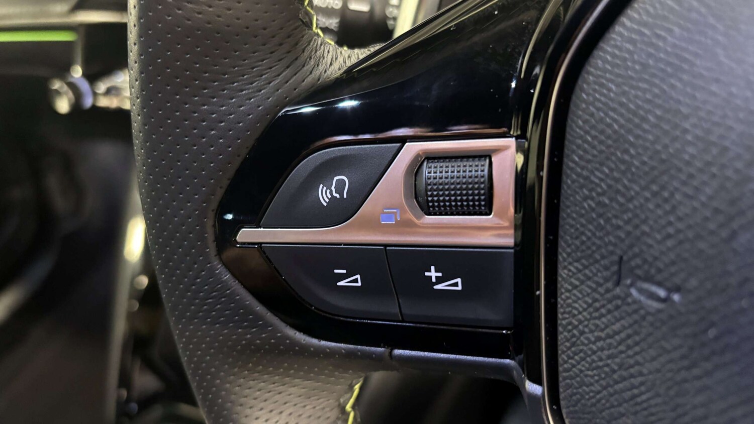 Used Peugeot 2008 2024 for sale - 77553237: Photo 23