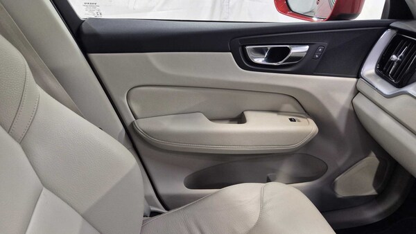 Used Volvo XC60 2021 for sale - 75626014: Photo 30