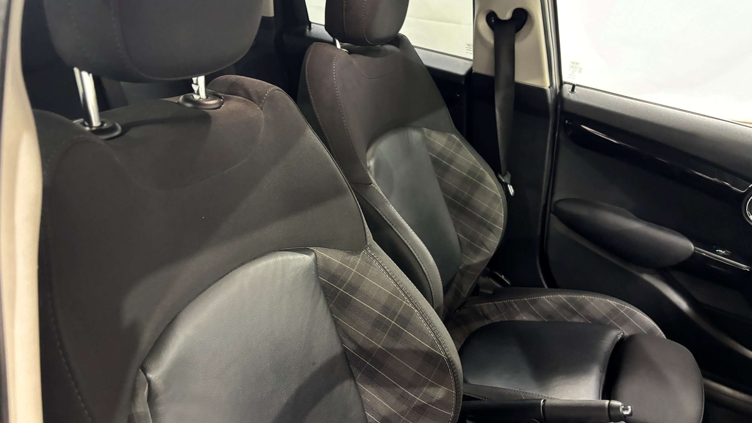 Used MINI Hatch 2018 for sale - 76648893: Photo 14