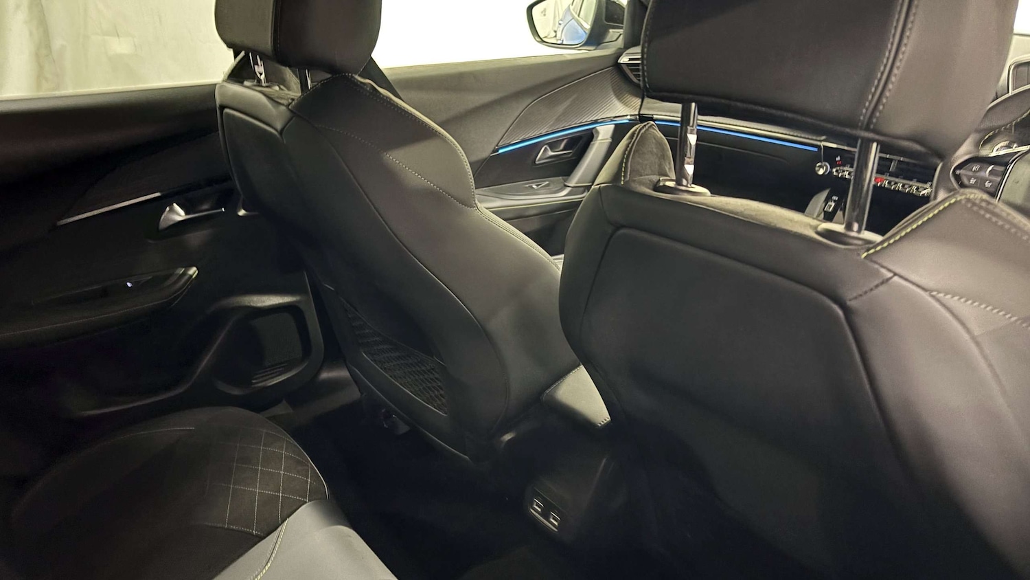 Used Peugeot 2008 2023 for sale - 77772150: Photo 16