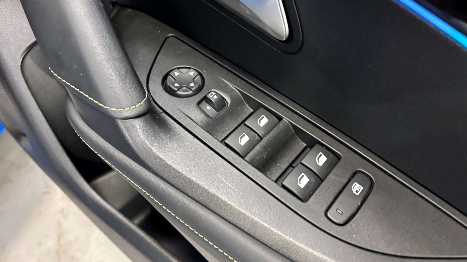 Used Peugeot 2008 2023 for sale - 77772150: Photo 19