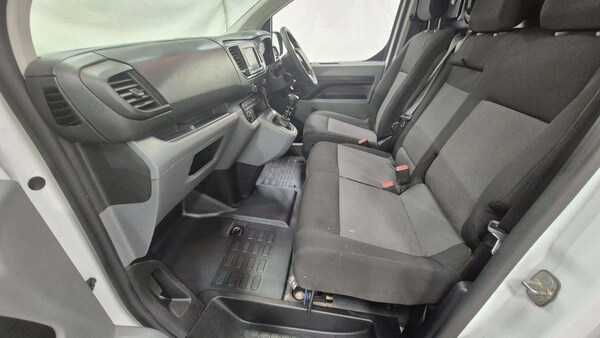 Used Peugeot Expert 2022 for sale - 75316861: Photo 32