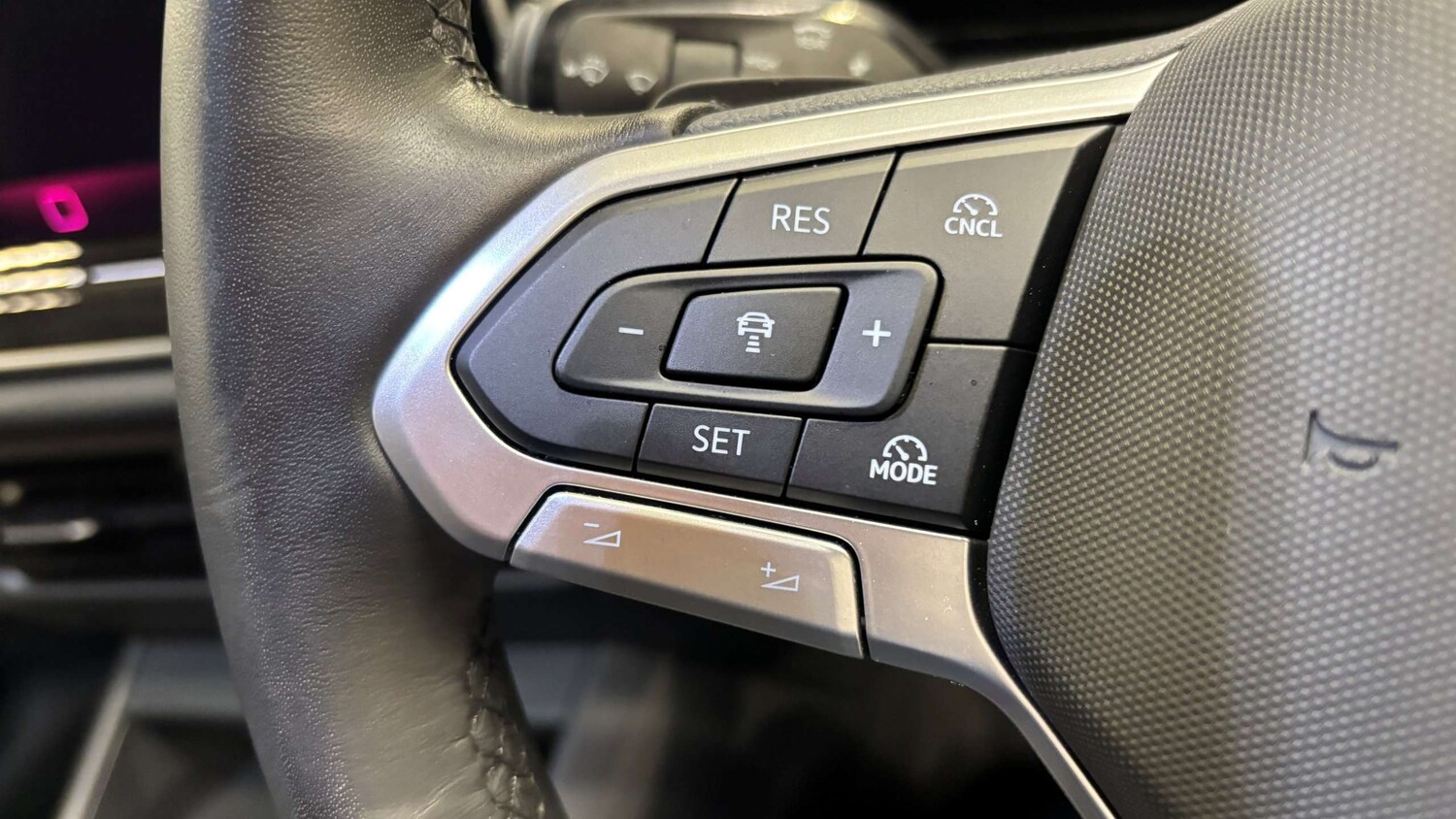 Used Volkswagen Tiguan 2024 for sale - 76804885: Photo 23