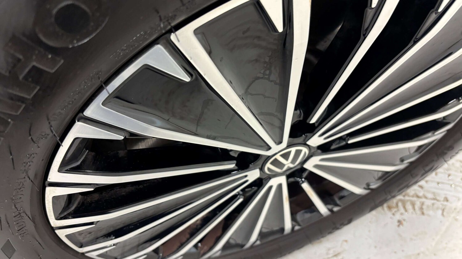 Used Volkswagen Tiguan 2024 for sale - 76804885: Photo 34