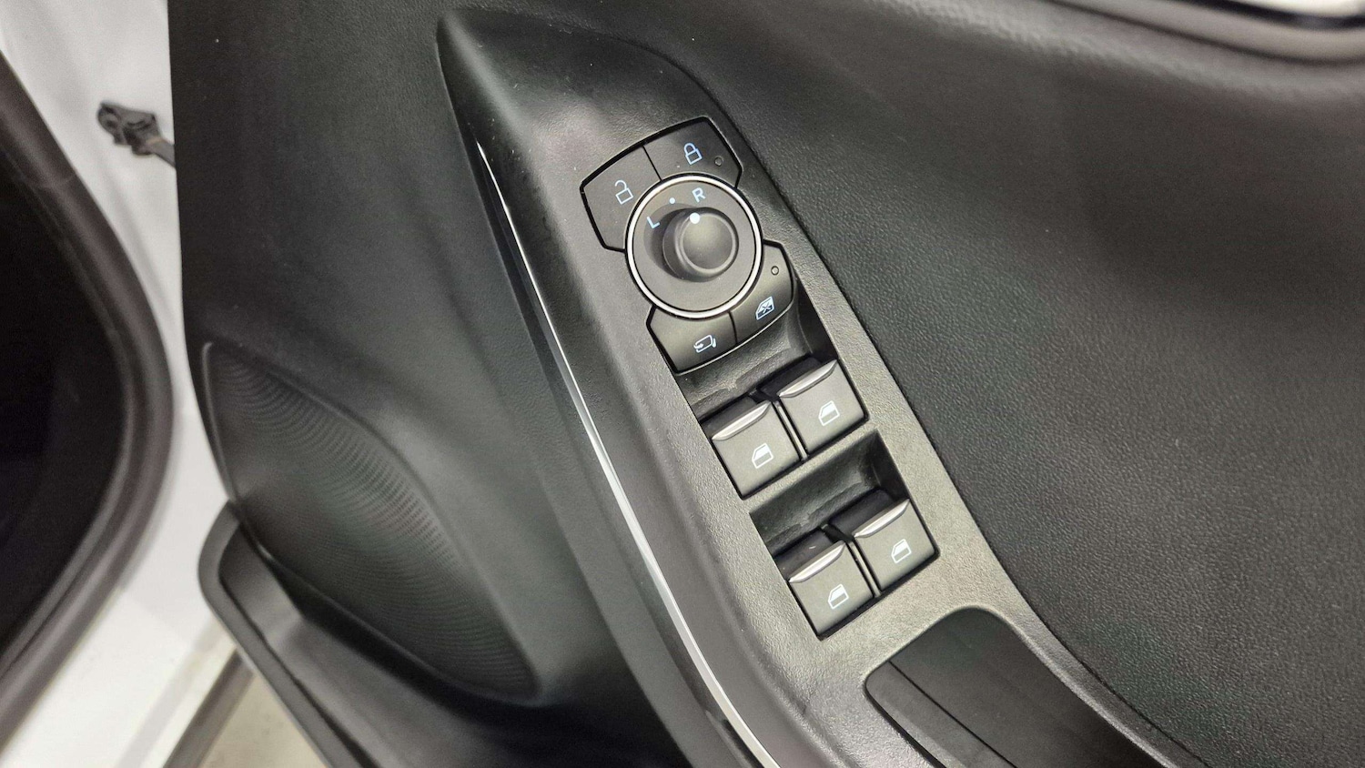 Used Ford Puma 2023 for sale - 75968040: Photo 19