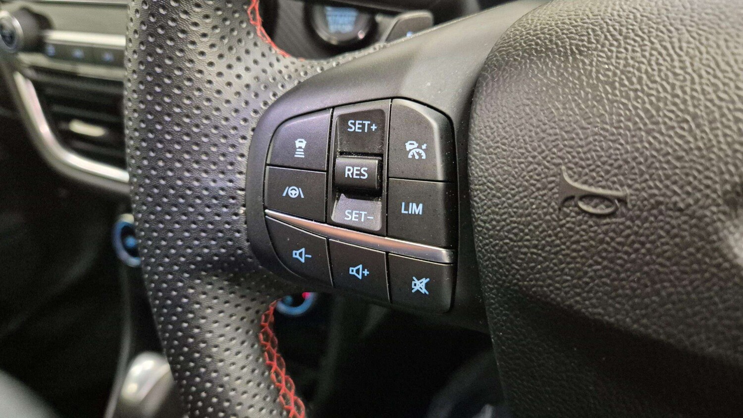 Used Ford Puma 2023 for sale - 75968040: Photo 23