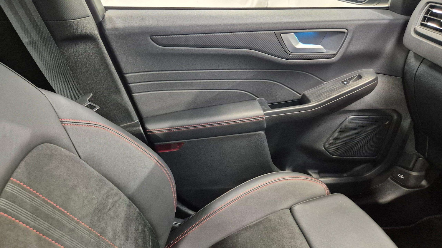 Used Ford Kuga 2024 for sale - 76435575: Photo 31