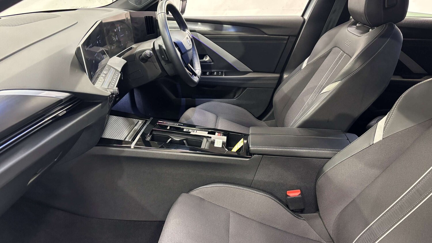 Used Vauxhall Astra 2024 for sale - 77913987: Photo 28