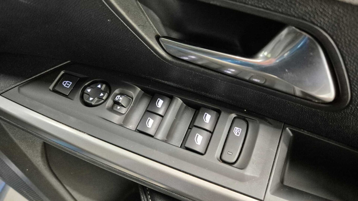 Used Peugeot 3008 2024 for sale - 77093366: Photo 19