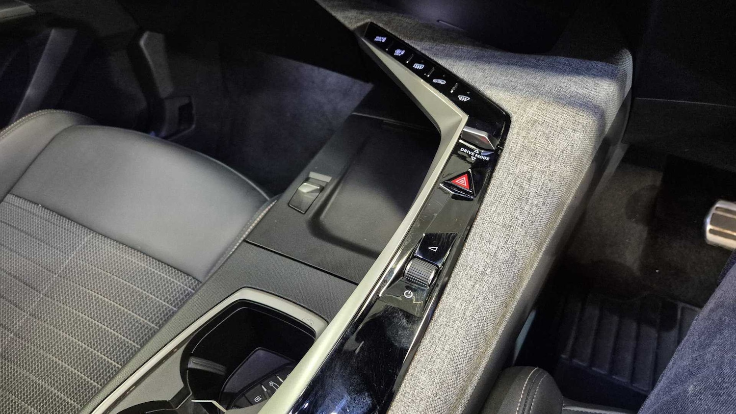 Used Peugeot 3008 2024 for sale - 77093366: Photo 26