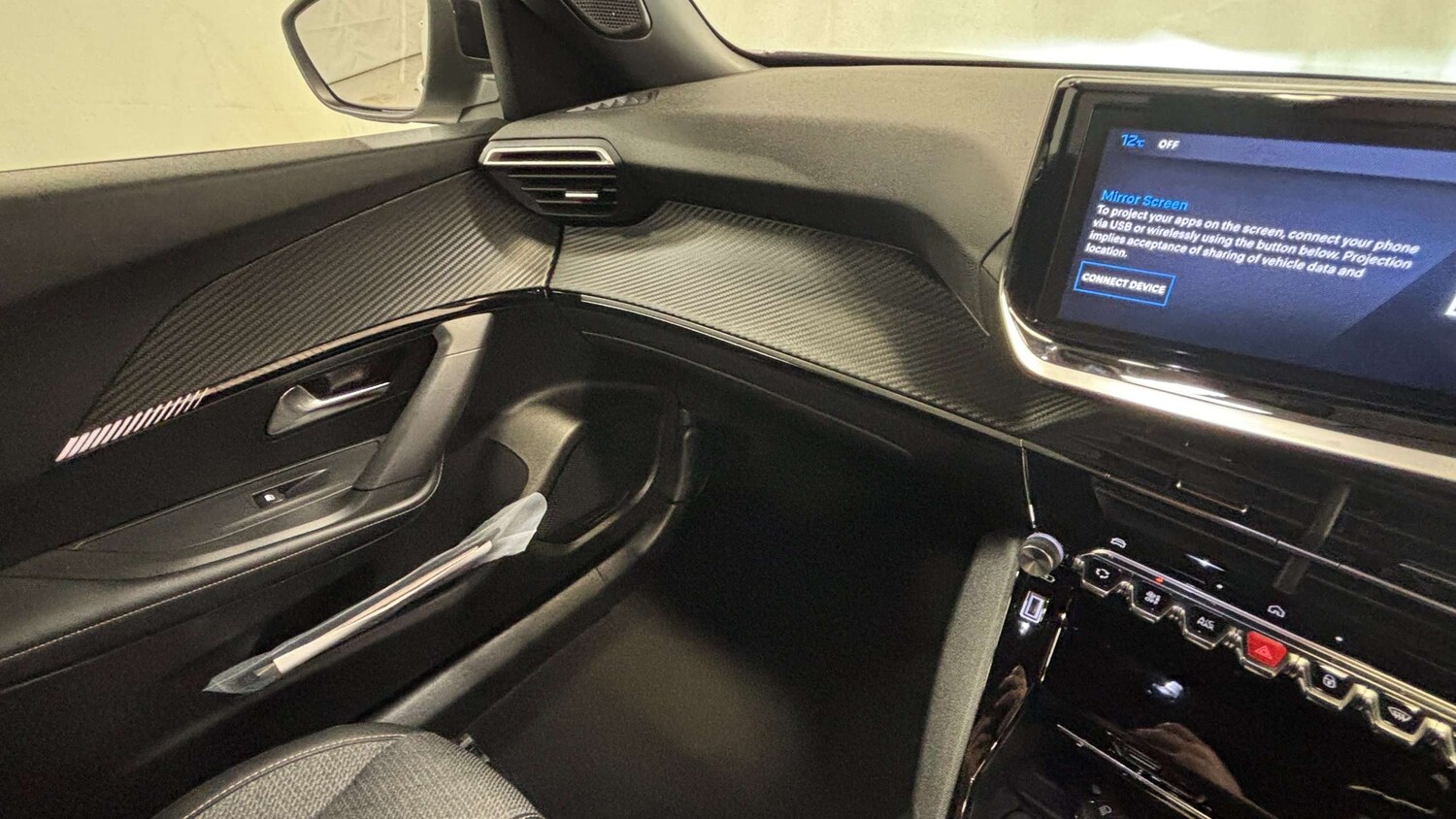 Used Peugeot 2008 2024 for sale - 77960854: Photo 30