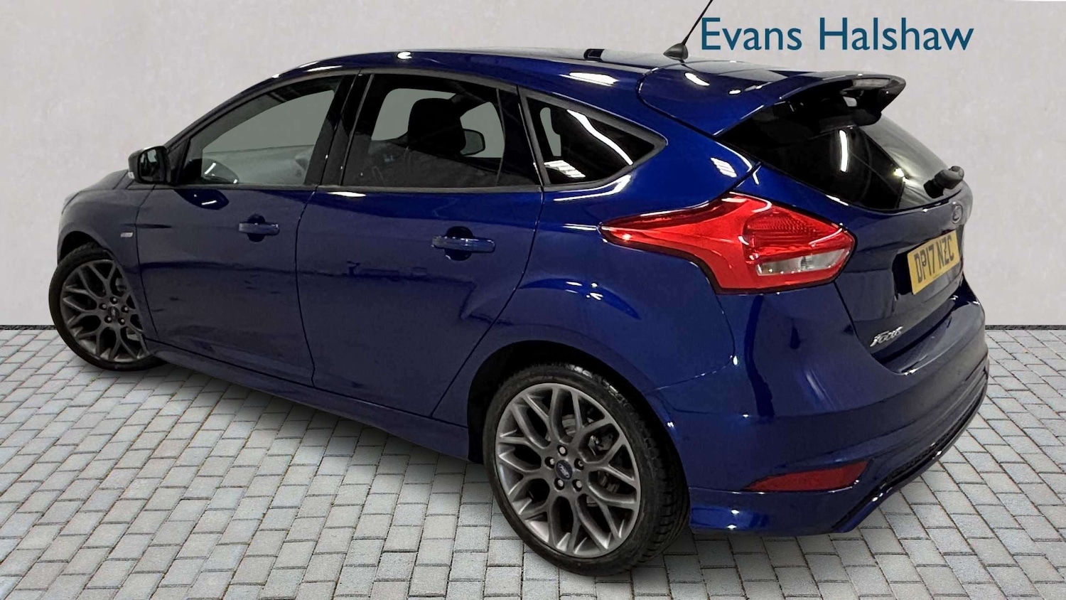 Used Ford Focus 2017 for sale - 78010313: Photo 3