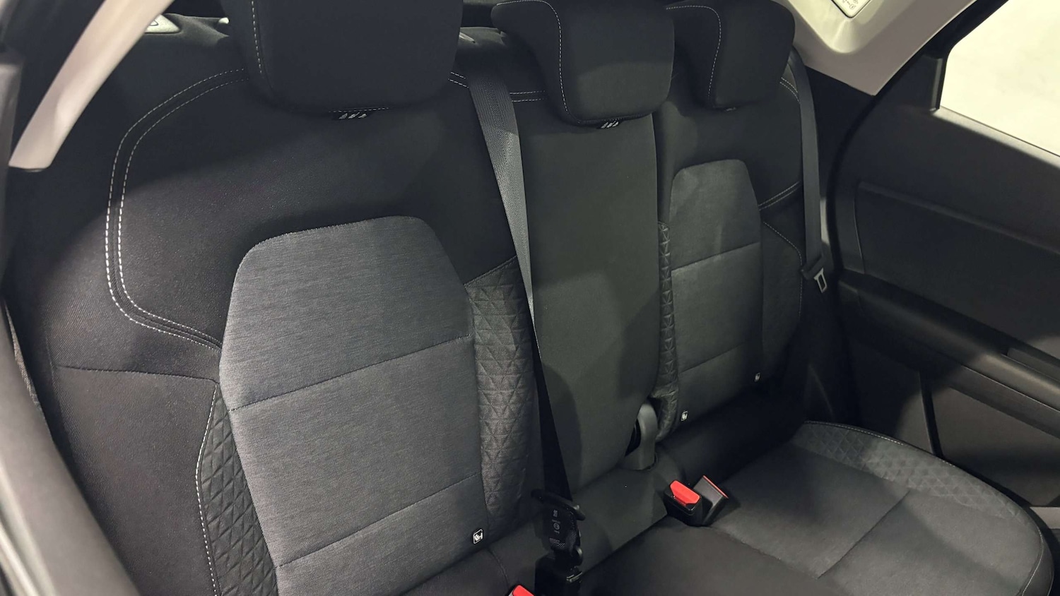 Used Renault Captur 2023 for sale - 77827478: Photo 15