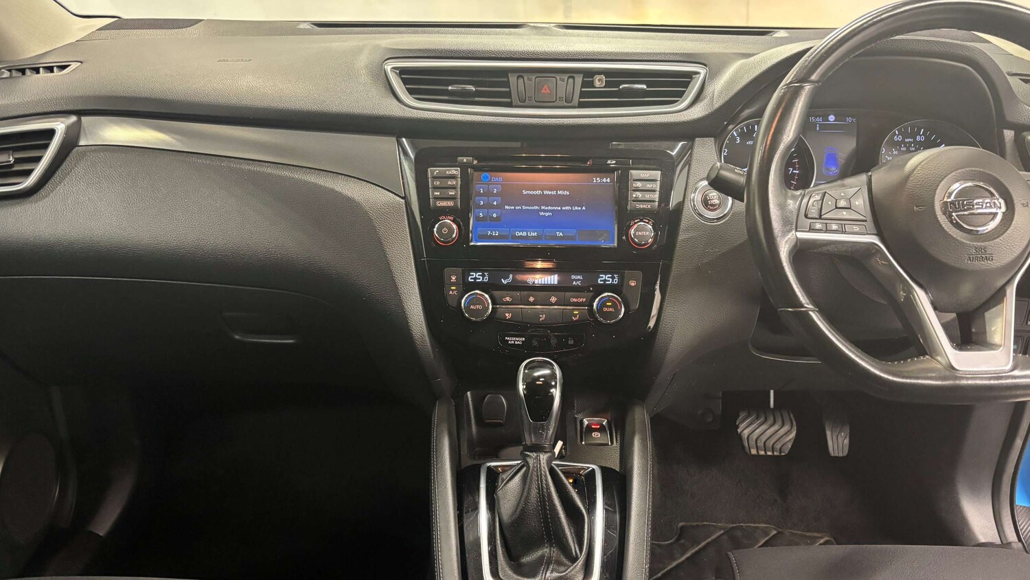 Used Nissan Qashqai 2017 for sale - 77996167: Photo 11