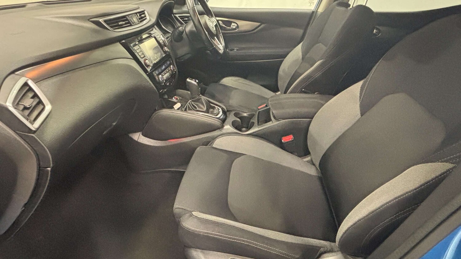 Used Nissan Qashqai 2017 for sale - 77996167: Photo 27