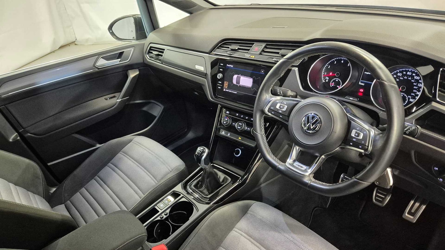 Used Volkswagen Touran 2020 for sale - 76339648: Photo 12