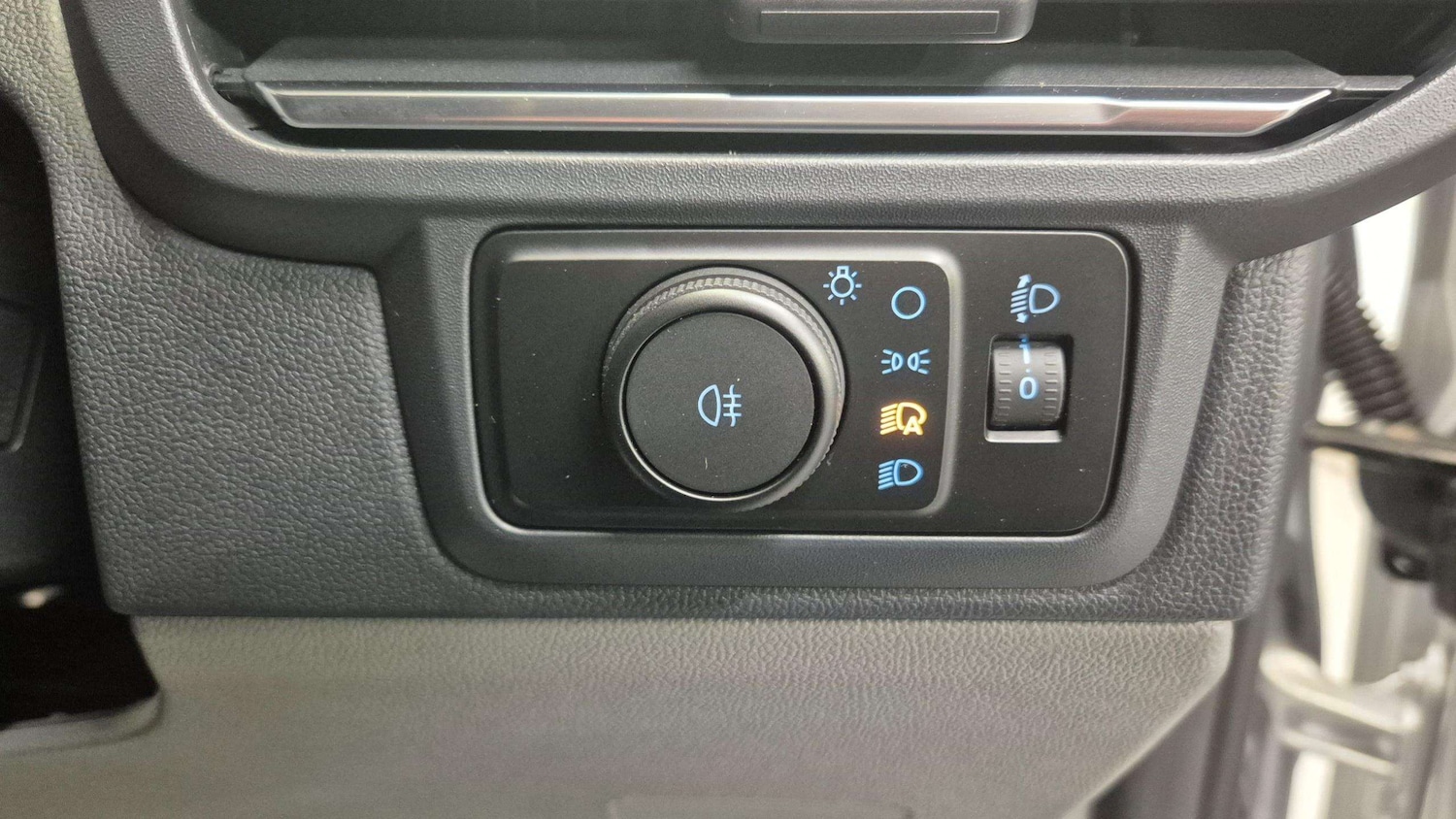 Used Ford E-Transit 2024 for sale - 76329140: Photo 20