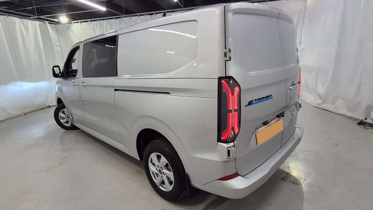 Used Ford E-Transit 2024 for sale - 76329140: Photo 3
