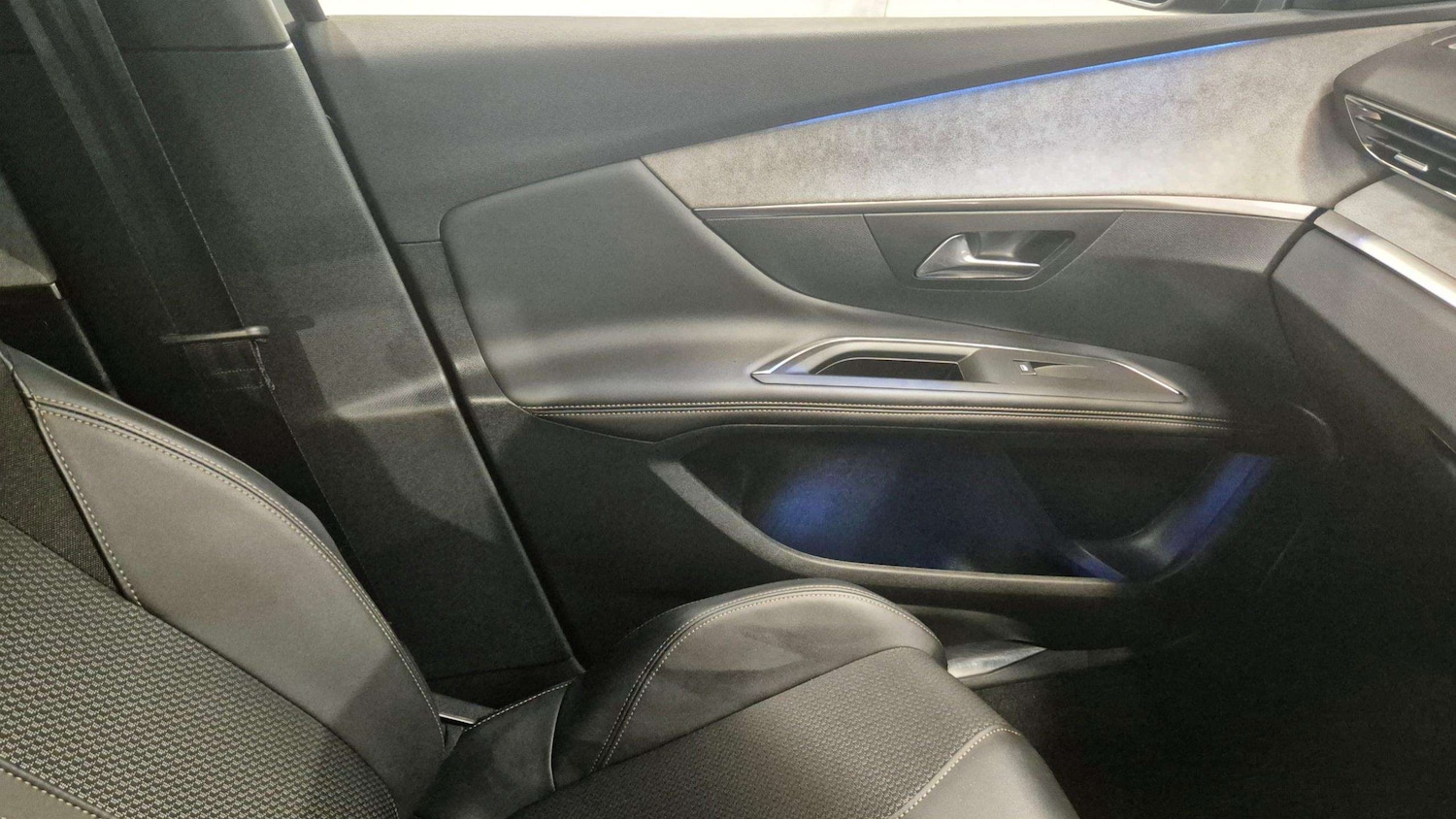 Used Peugeot 3008 2024 for sale - 76242437: Photo 34